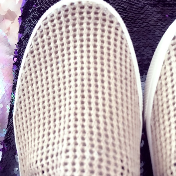 Generic Surplus Shoe - Picture 4 of 16